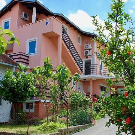 Apartments With A Parking Space Bilice, Krka - 13545 Sibenik Luaran gambar