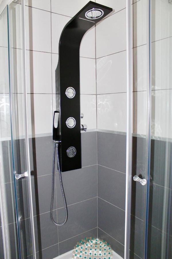 Apartments With A Parking Space Bilice, Krka - 13545 Sibenik Luaran gambar